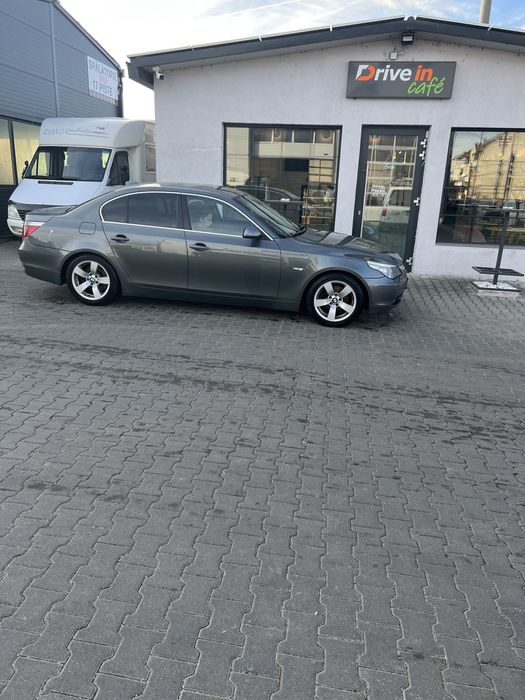 Vand sau schimb Bmw e60 525D 177cp