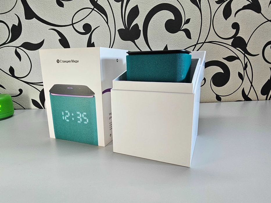ПРОДАМ Яндекс Станция Миди с Алисой 24Вт / Состояние НОВОЕ