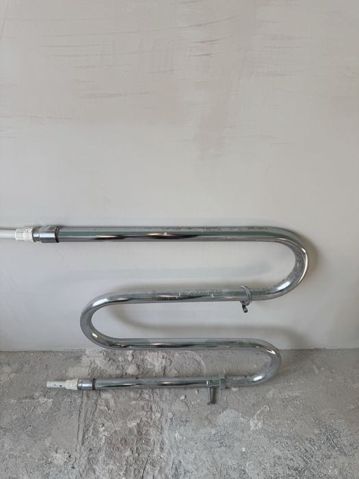 Змейка в ванную в хорошем состояний.