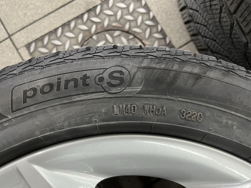 Гуми 225/50/17 point s зимни 2 бр