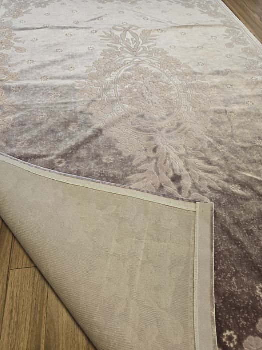 Продам тонкий ковёр