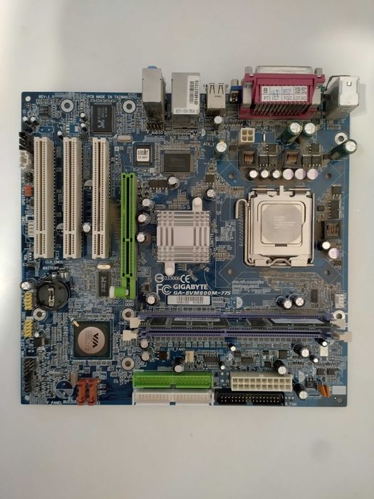 Kit Gigabyte 8VM800M, Intel Pentium 4 2.8Ghz, 512 DDR400, retro testat
