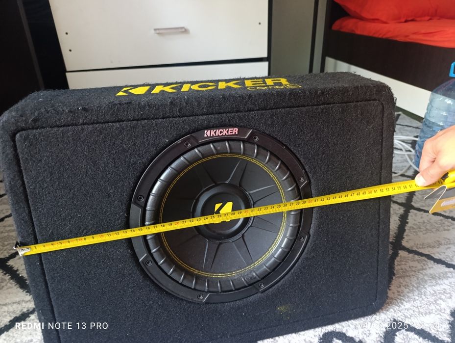 Vand subwoofer kicker comp c