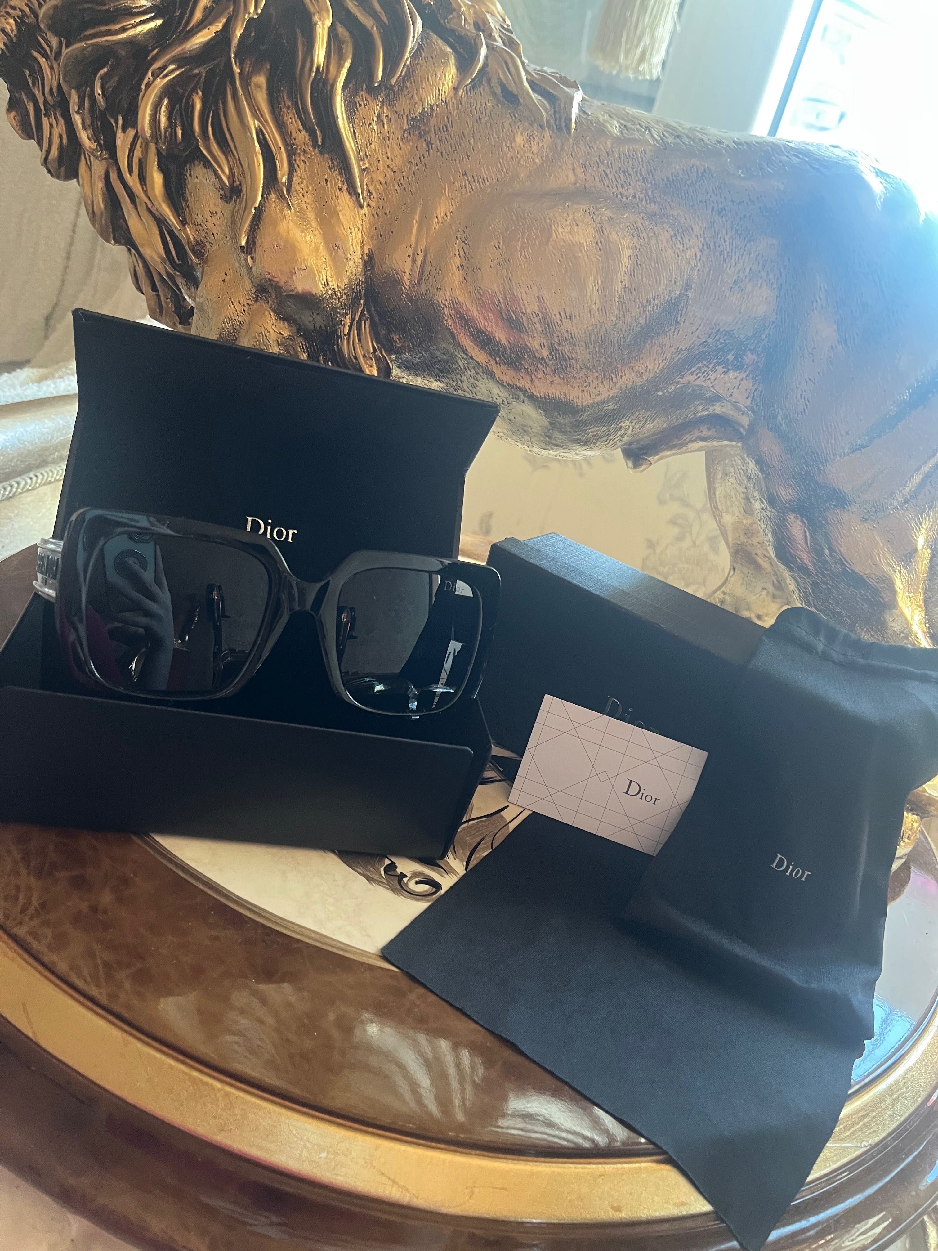 Слънчеви очила CHRİSTİAN DIOR