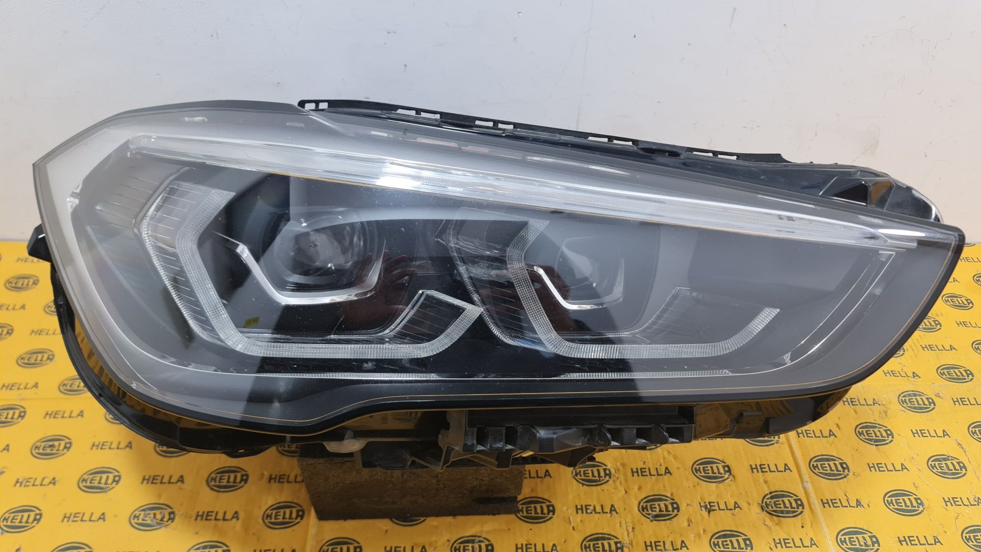 Far dreapta full led BMW X1 F48 facelift lci 7472250