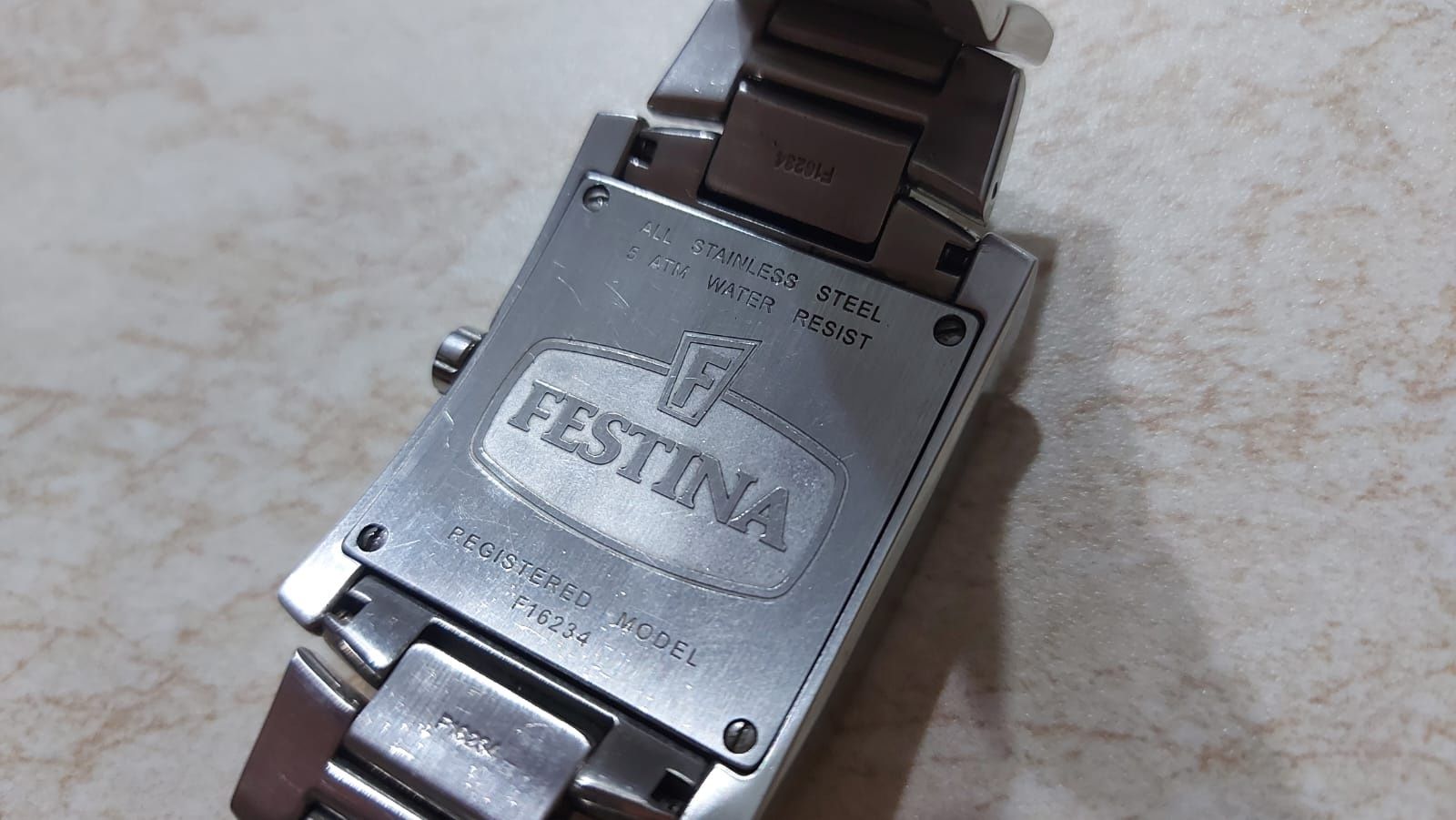 Ceas electronic barbati Festina