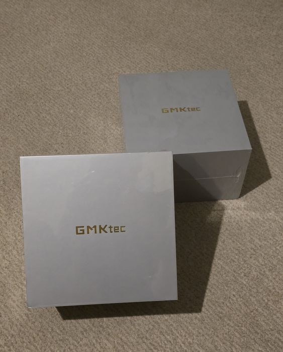 MiniPC GMKtec K8 Plus Ryzen 7 8845HS Radeon 780 32GB RAM + 2TB SIGILAT