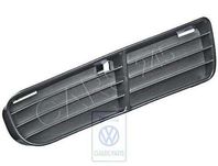 Решетка в броня предна VW POLO 94- RH   6N0853666B 01C