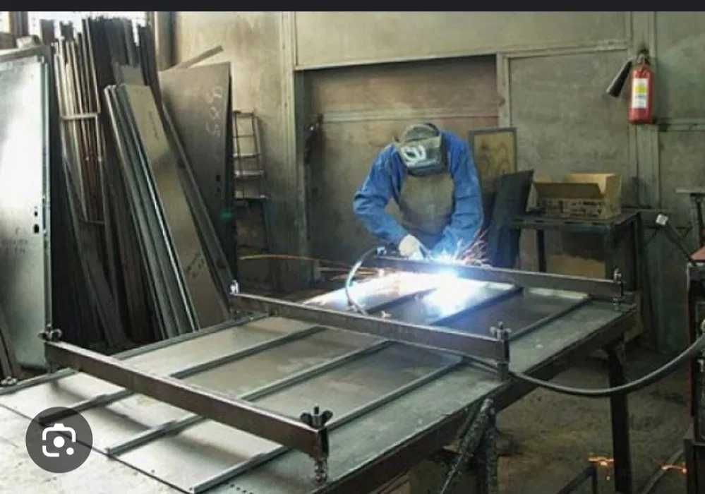 Услуга сварщика сварка столов, навесов, калиток, заборов, резак