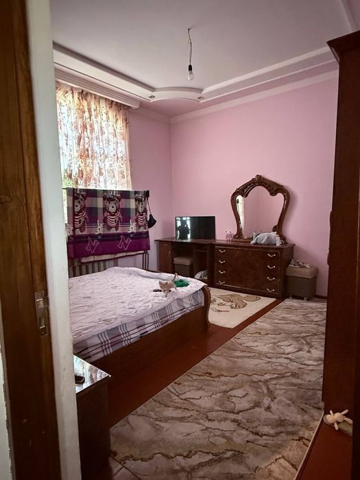 Дом Алчазар 4 сотки 7 комнат 150000&