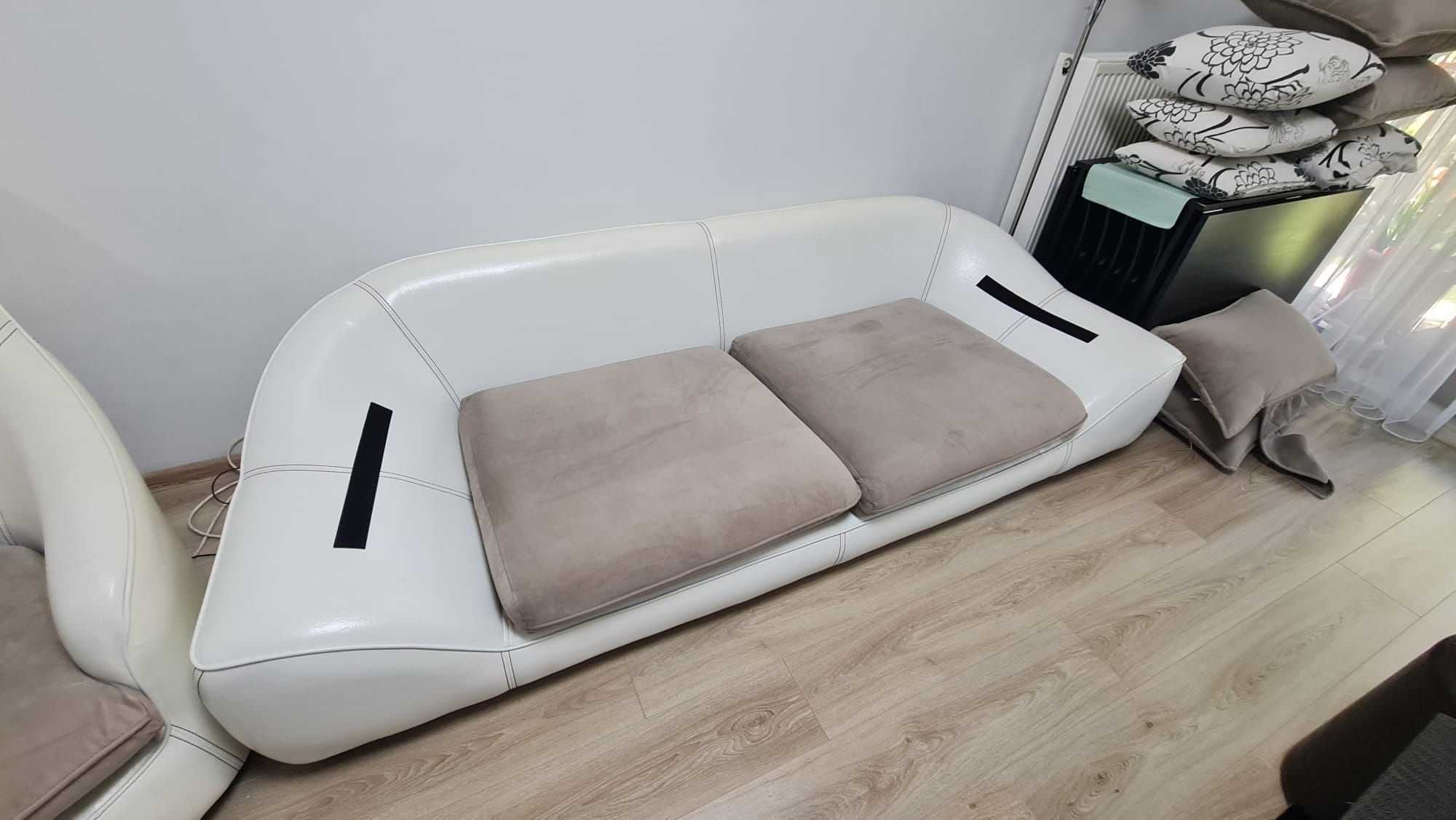 Set canapele piele albă
