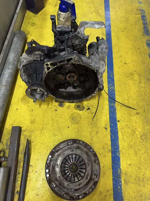 Cutie viteze 5+1 trepte cod JXZ 1.9 TDI BLS Skoda Roomster