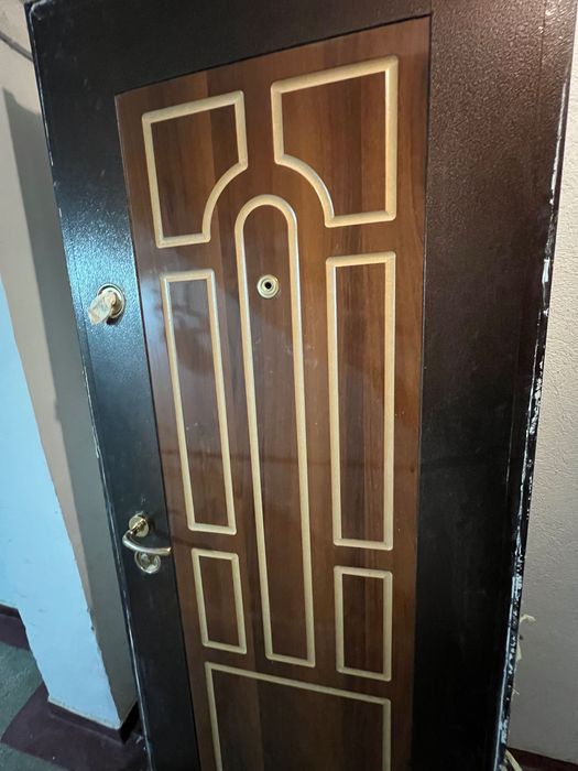 Ușă metalică apartament