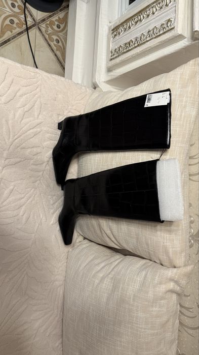 Vand Cizme noi cu eticheta nr 38