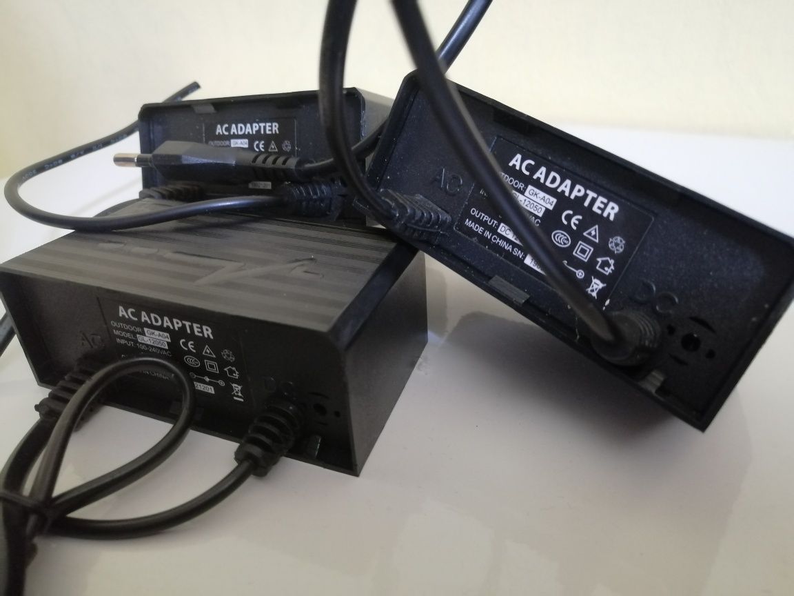Захранващ адаптер 12V/2A за камери и видео наблюдение 3 броя