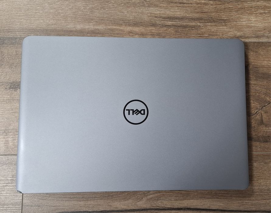 Лаптоп 15.6 Dell Latitude 5581