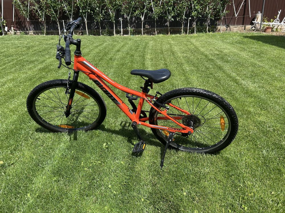 Vand bicileta mountain bike , dimensiune 24’’ TRECK YOUTH PRECALIBER.