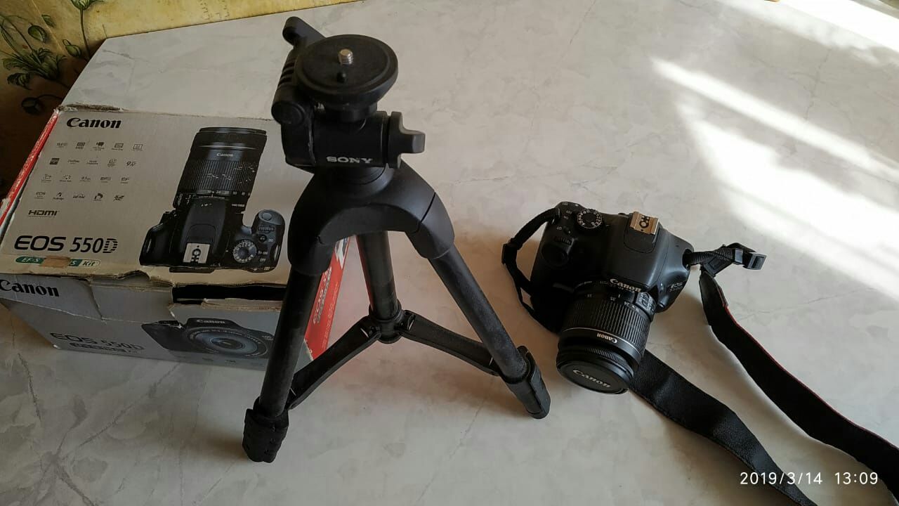 Продам Canon 550D