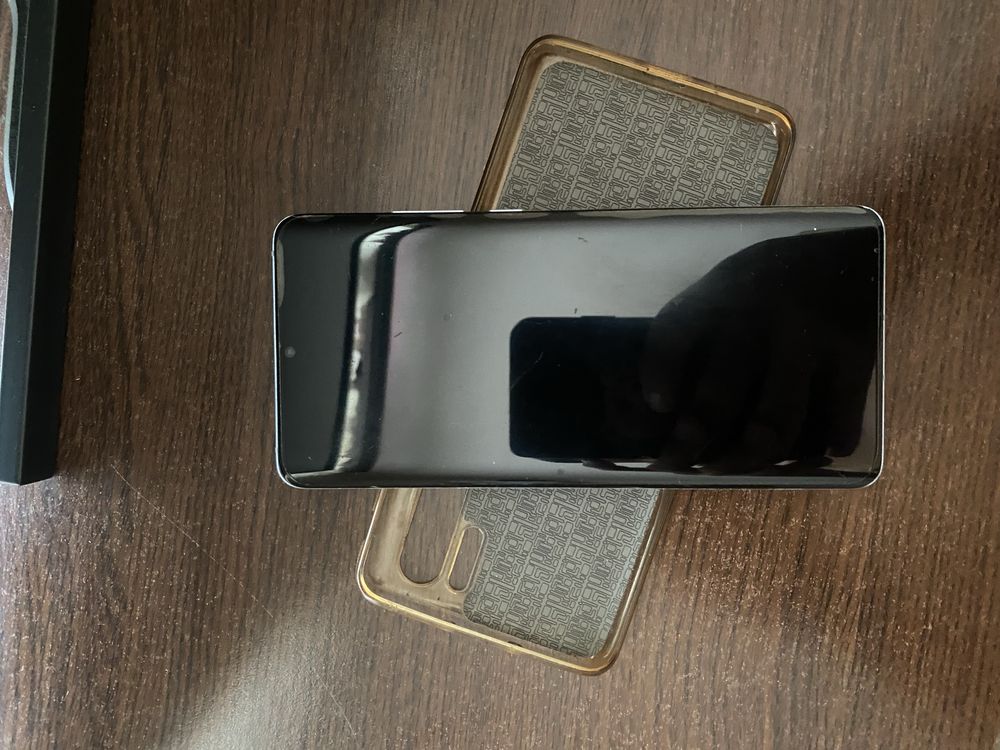 Vând Huawei P30 Pro , 256 8Ram , imprcabil