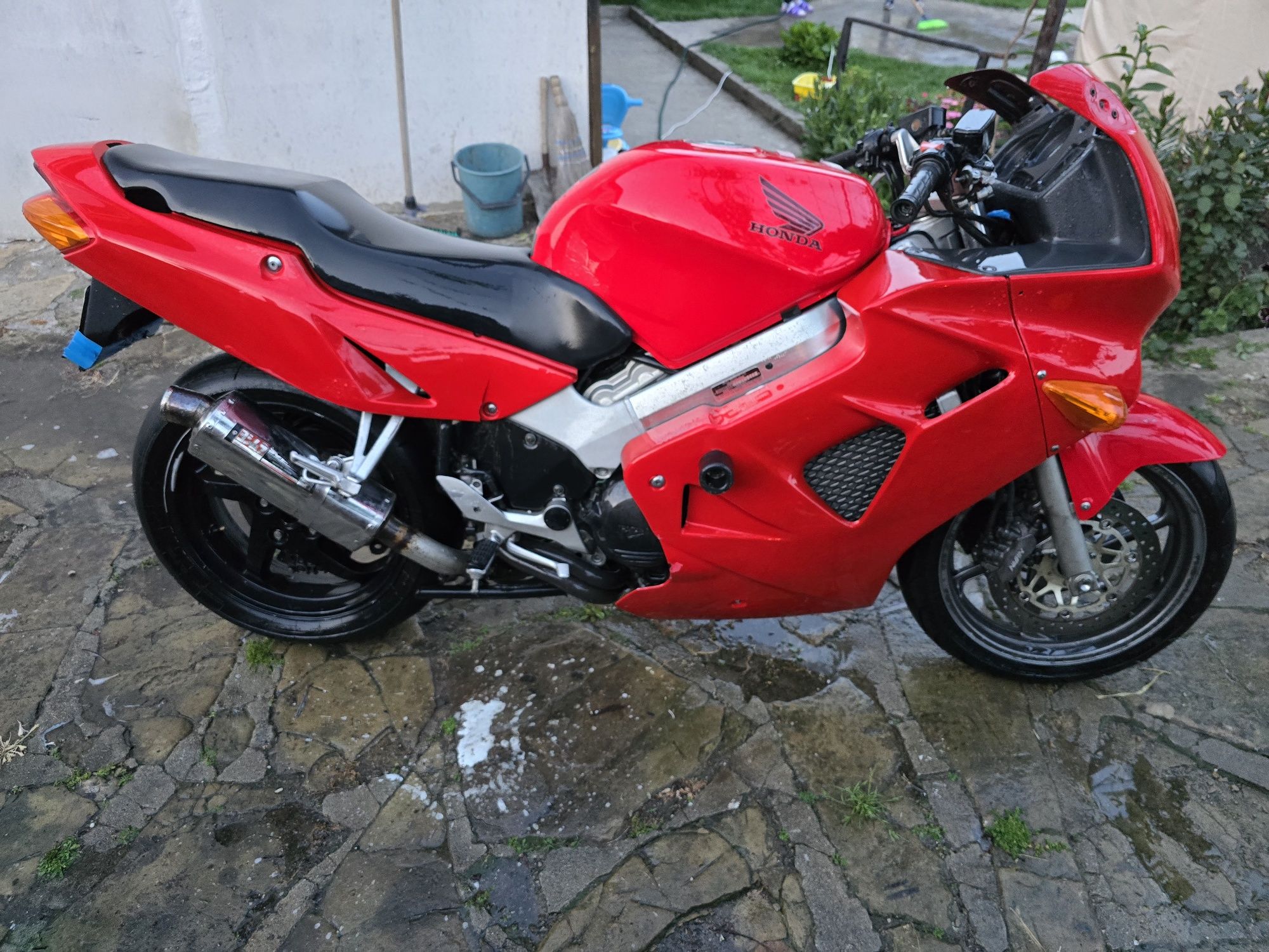 Honda vfr800r 2001