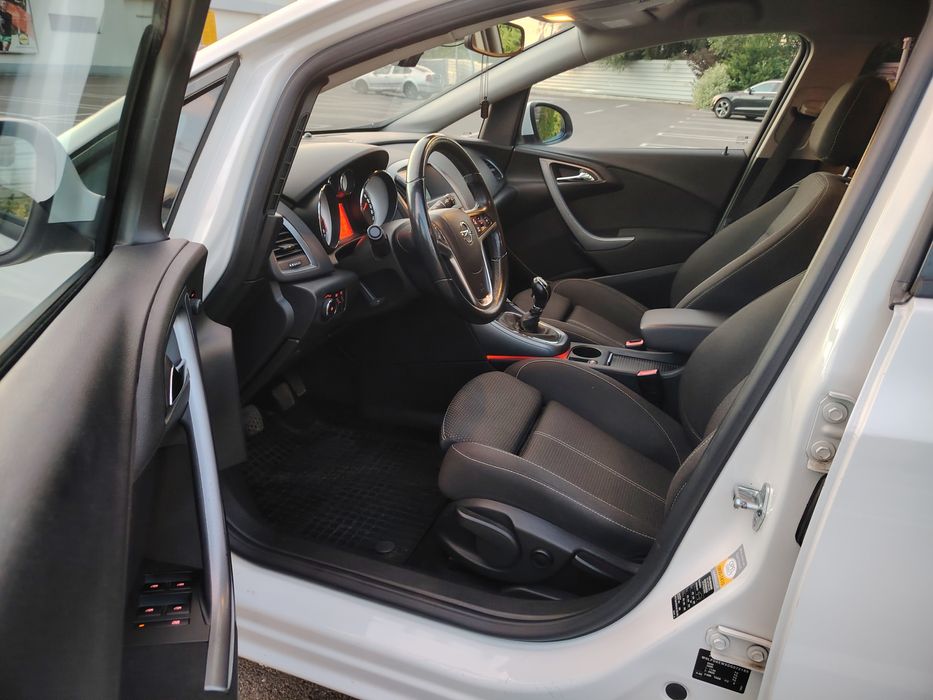 Opel Astra J Facelift 1.7CDTI