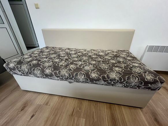 Разтегателен диван