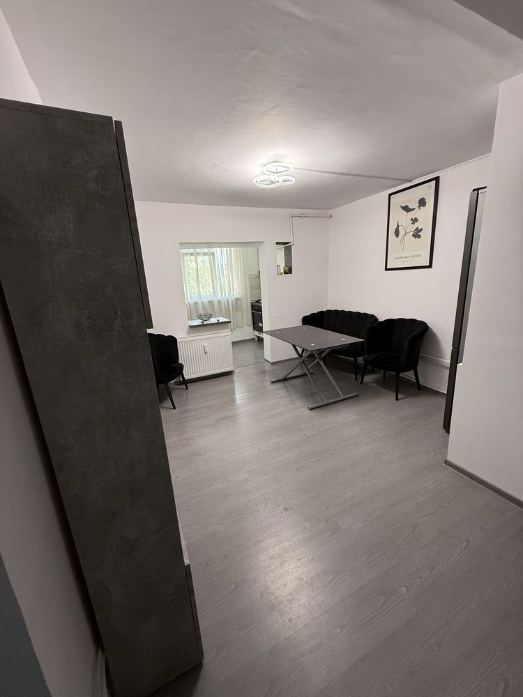 Inchiriez apartament regim hotelier  2 camere