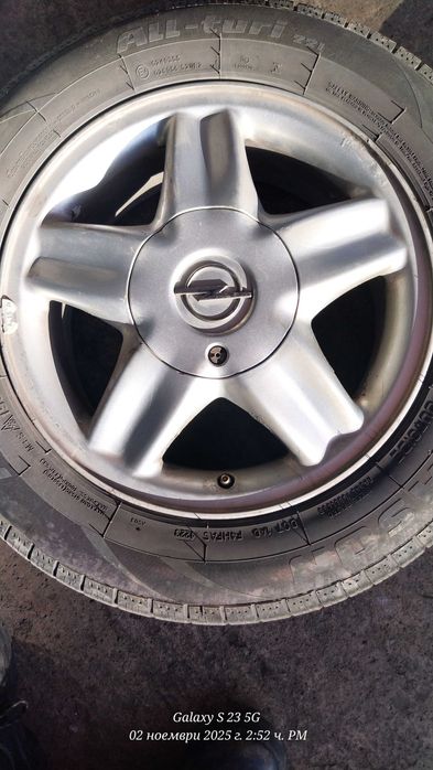 Гуми със джанти вектра Б