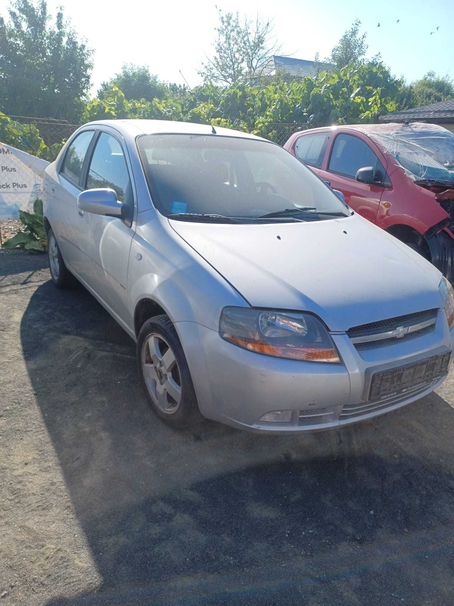 Dezmembrez Chevrolet Aveo
