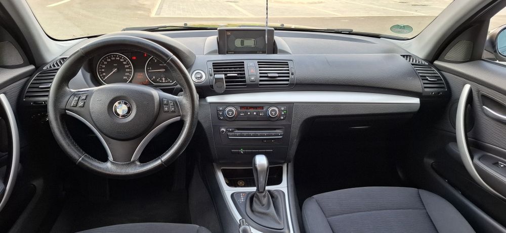 Vand BMW seria1  2008 automat