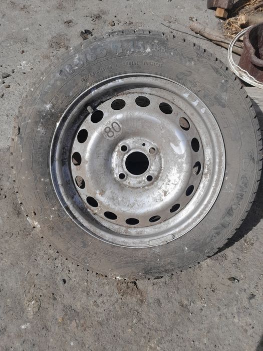 Vând jante bmw r16 cauciucuri bune folosite decât un sezon