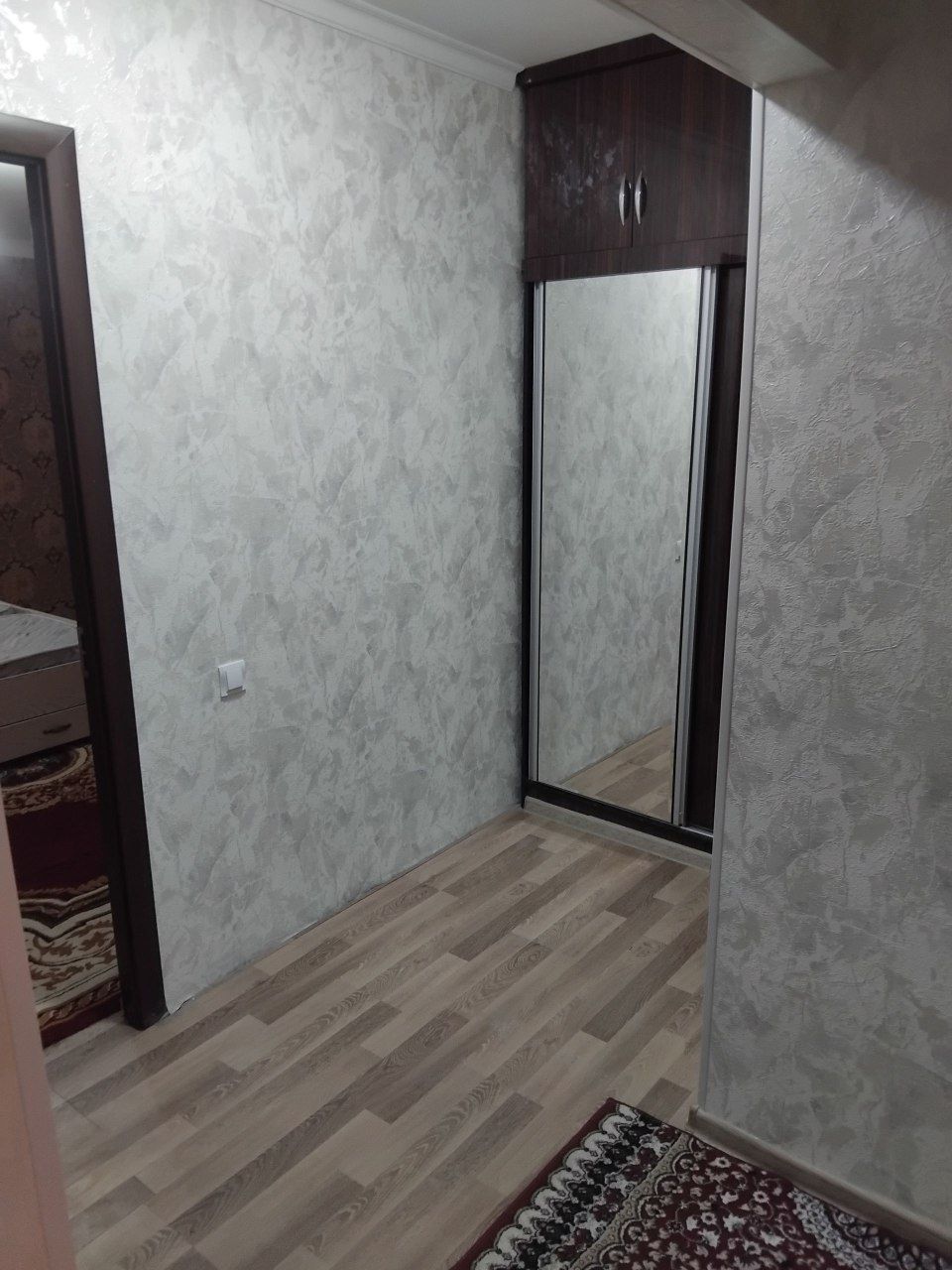 Ijaraga beriladi kvartira 2 xona 4 etaj xamma jxozi bilan sagdiyanada
