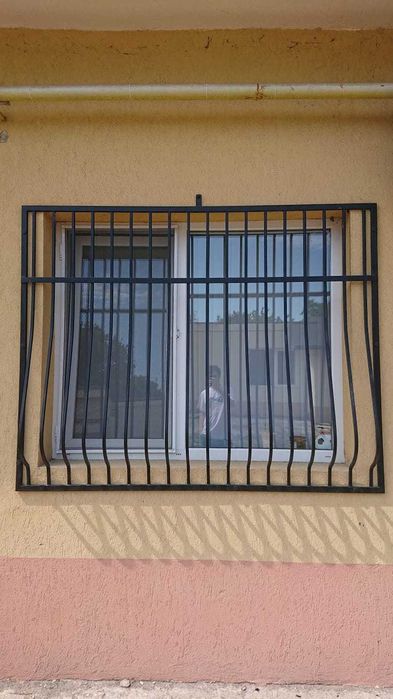 Grilaj fereastra, 2 bucati, folosite un an.