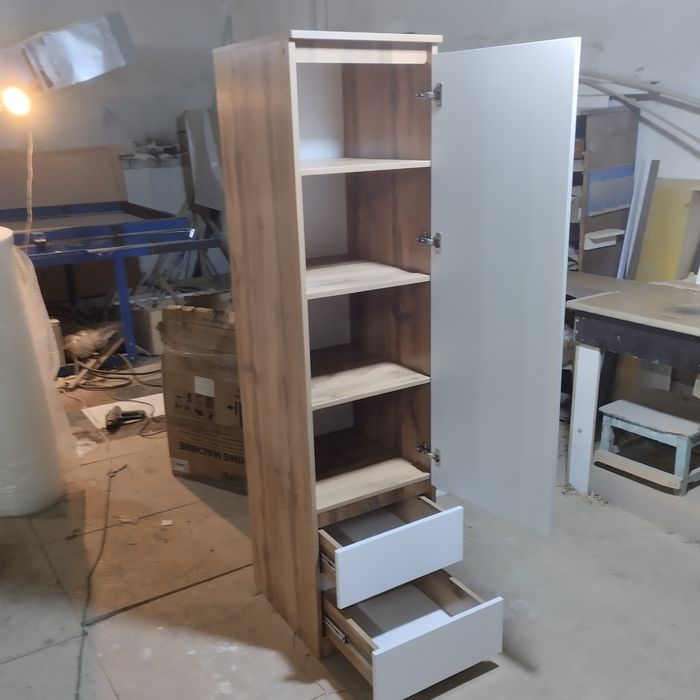 Шкаф пенал новый