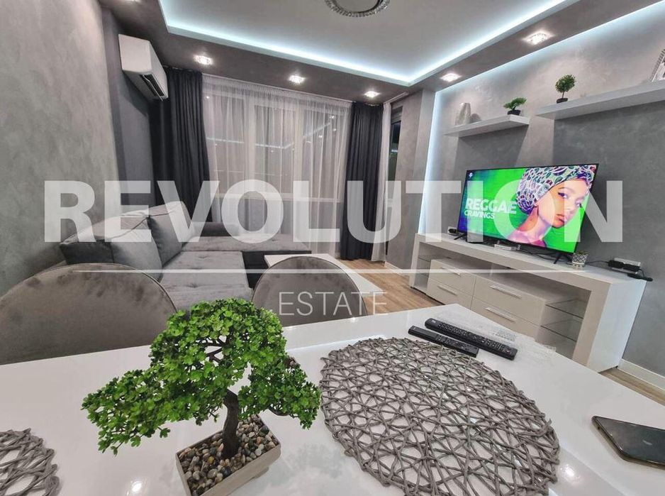 Дава се под наем Двустаен апартамент в Варна, Център - 60 кв.м за 600 € - Снимка #1