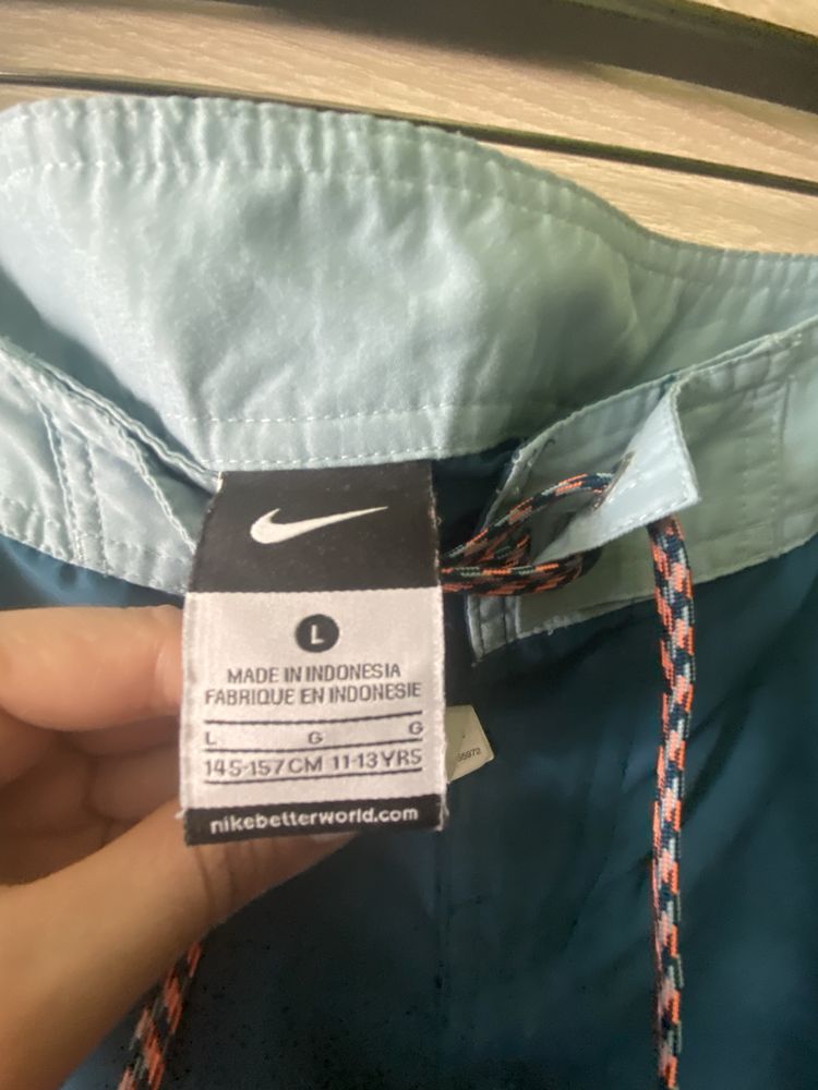 Тренировъчни дамски клин/шорти Nike -xs/m р-р