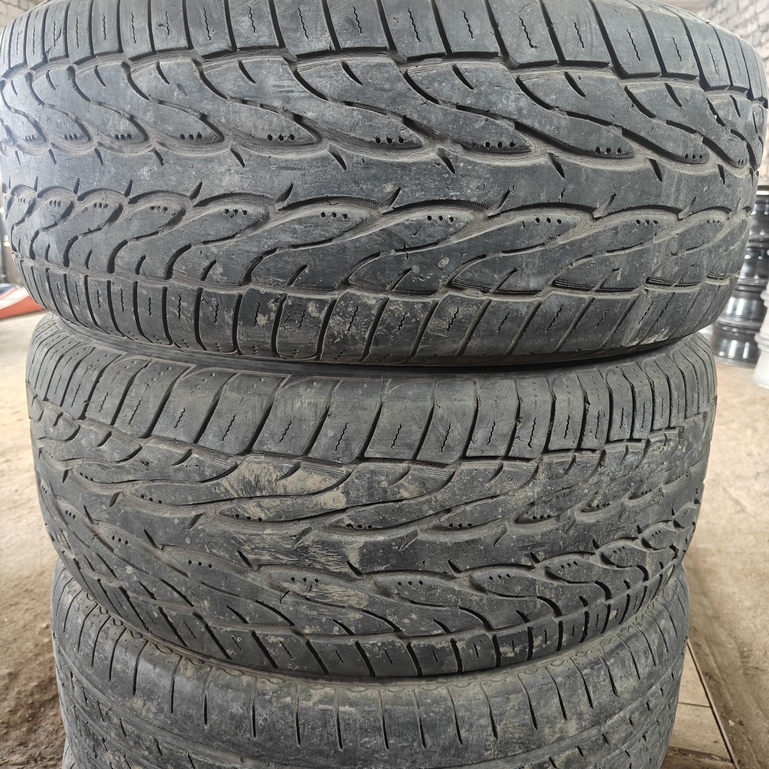 Комплект резины  R17 255/60