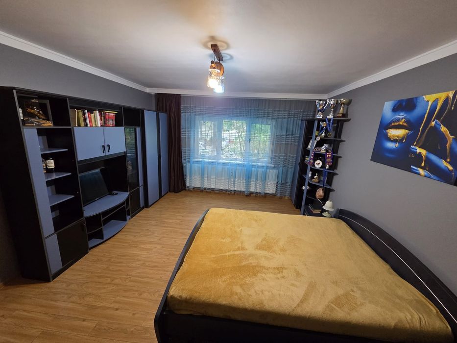 Apartament 4 camere, 2 boxe, loc parcare ADP