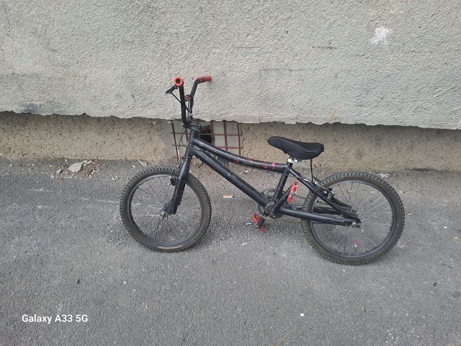 Vând urgent!!! BMX+Bicleta  cadou