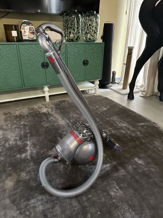 Прахосмукачка Dyson