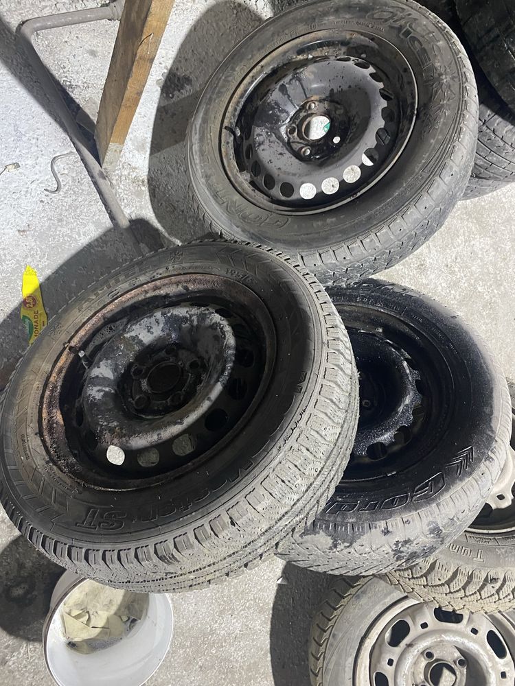 3 диска R15 разина 2 дето одно зима усташее