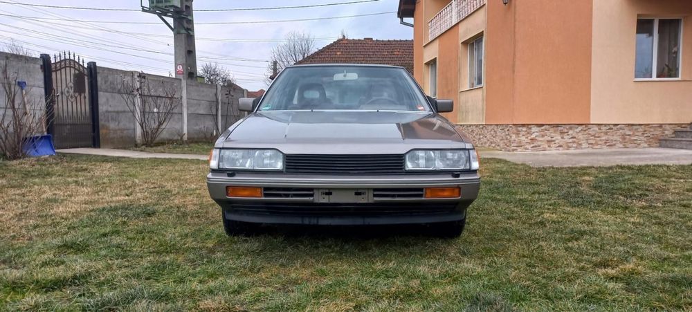 Mitsubishi Galant anul 1986, 2.4 benzina vehicul istoric