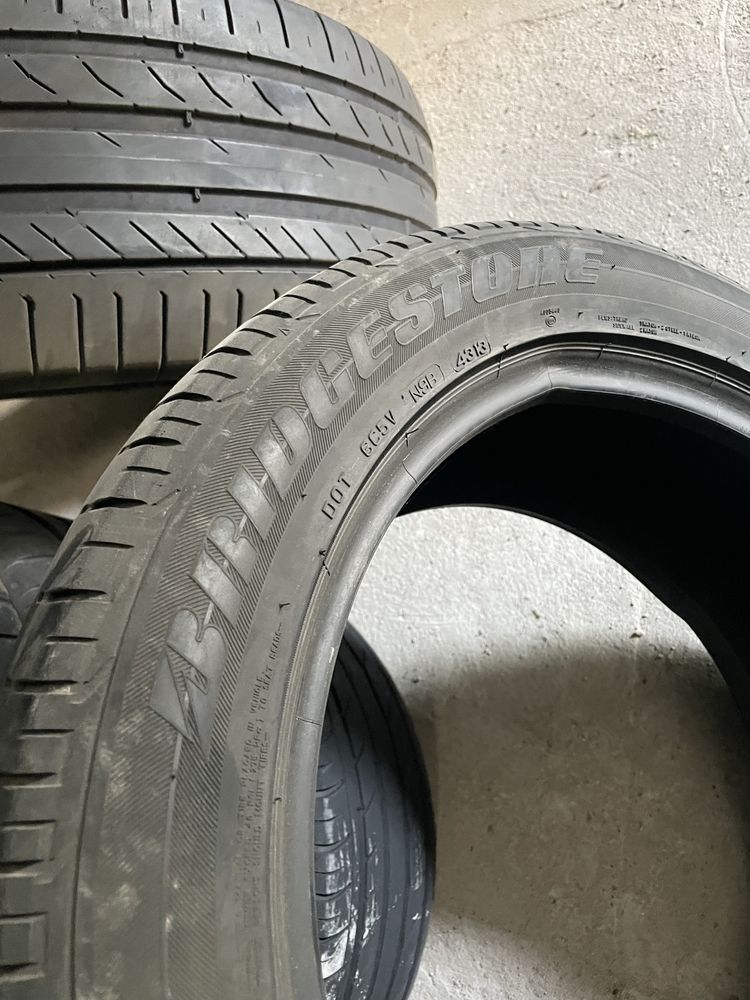 Продам шины 235/50 R18