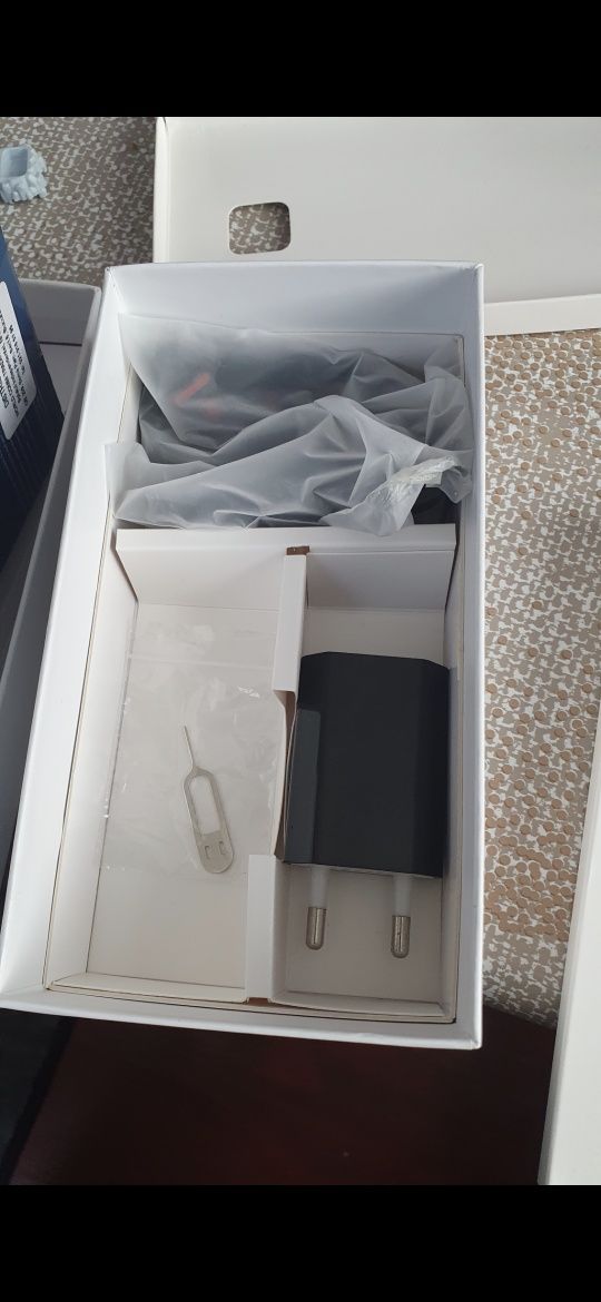 PHILIPS Xenium /Пфилипс