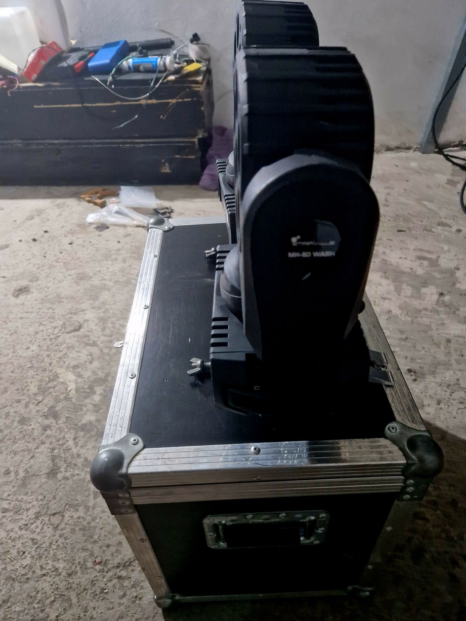 Stairville mh 110 Wash casse cleme moving head