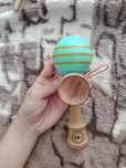 Vând kendama play pro2