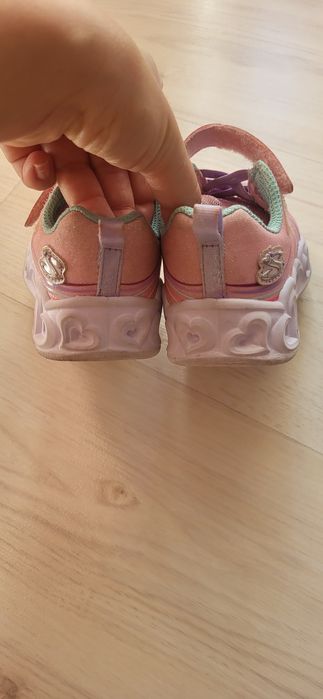 Светещи маратонки