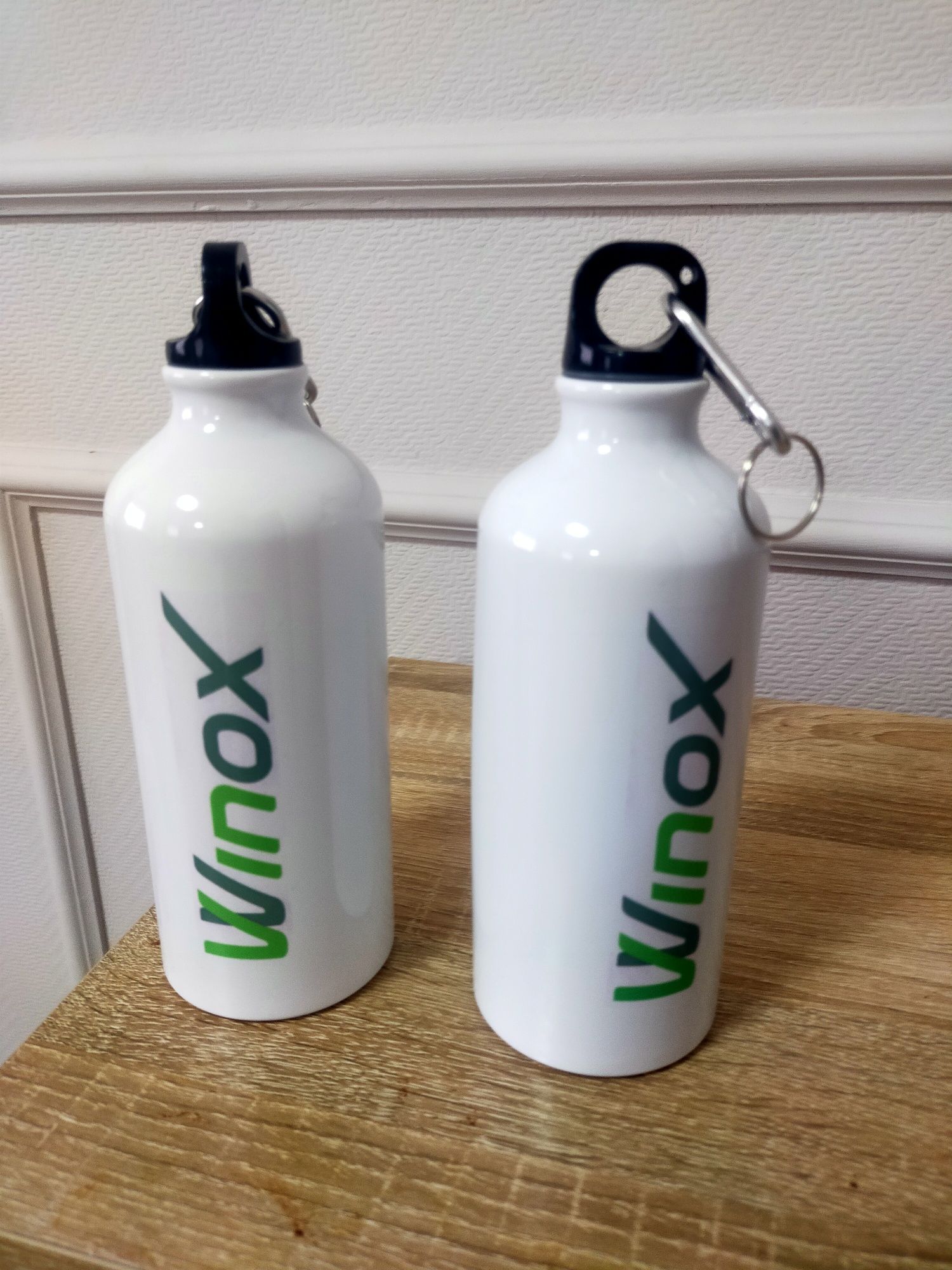 Срочно продам бутыли Winox для жидкости.
