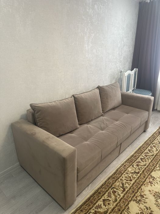 Диван длина 2.1м