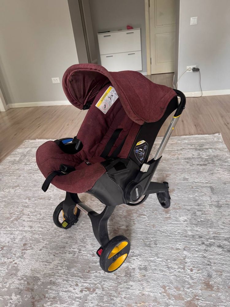 Коляска Doona +3in 1. Бу. В очень хорошем состоянии .